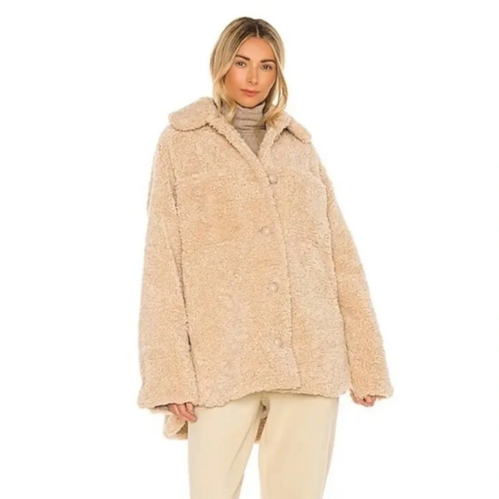 NWT Revolve EAVES Aria Shacket